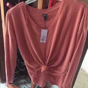 Wild fable v neck long sleeve size medium...